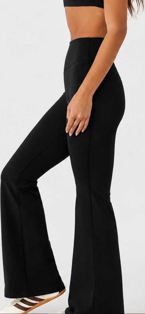 Black Contour Flare leggings