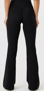 Black Contour Flare leggings